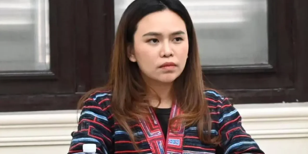 มท.1 ลงนามแล้ว! ร่างกฎหมายคืนปืนเถื่อนแก่ราชการ จ่อชง ครม.ไฟเขียว