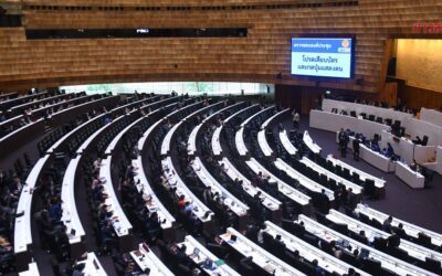 FootNote:สัญญาณ การเมือง คมเข้ม ปรากฏผ่าน เวที “อภิปราย”